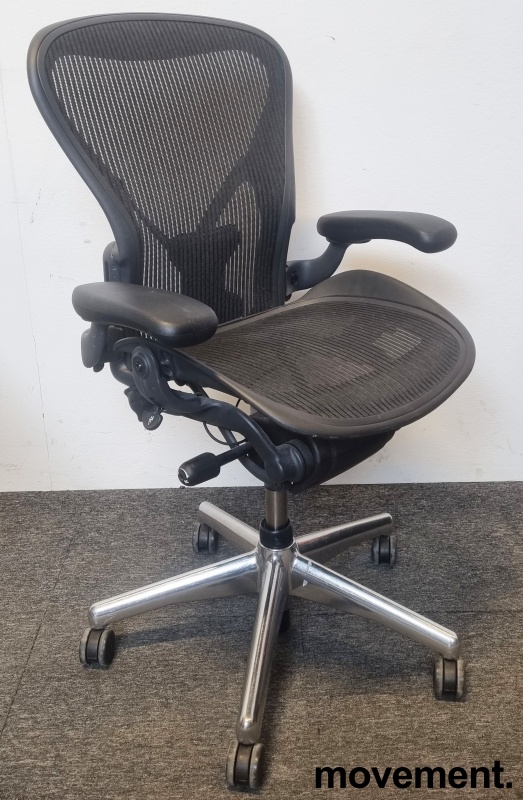 Solgt!Kontorstol: Herman Miller Aeron i - 1 / 3