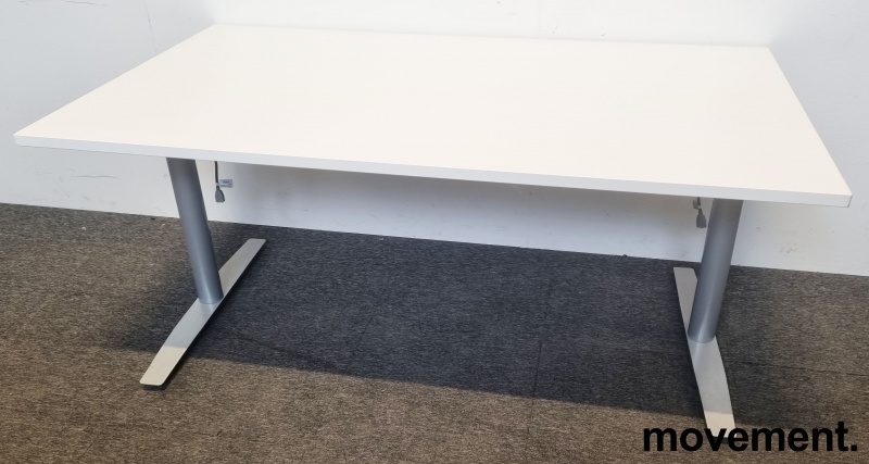 Solgt!Skrivebord med elektrisk hevsenk i - 1 / 3