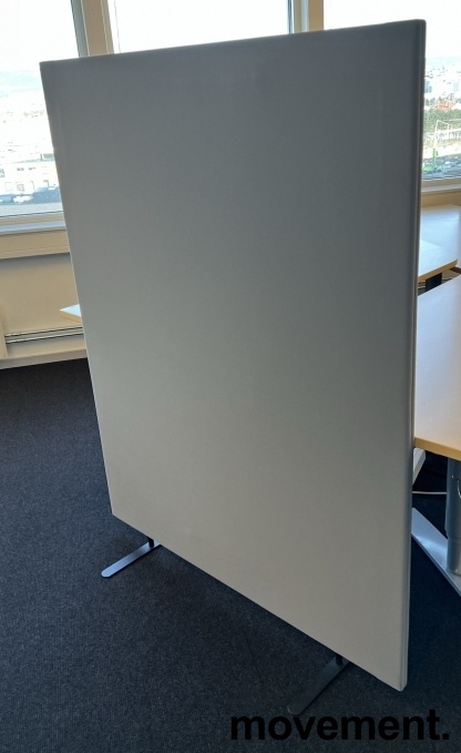 Solgt!Skillevegg i grått fra Abstracta, - 1 / 2