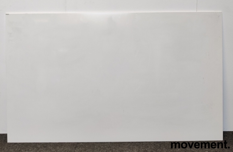 Solgt!Vegghengt whiteboard i hvitt fra - 1 / 3