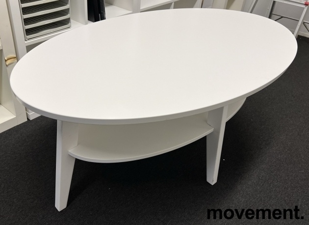 Solgt!Loungebord / sofabord i hvitt fra - 1 / 2