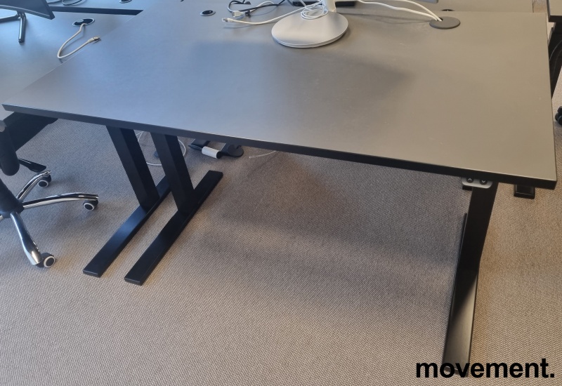Solgt!Skrivebord med elektrisk hevsenk i - 2 / 4