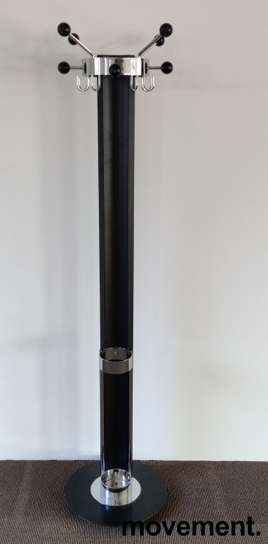 Solgt!Stumtjener i sort/litt krom, 178cm - 1 / 3