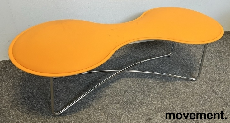 Solgt!Sittebenk / loungemøbel i orange - 1 / 2