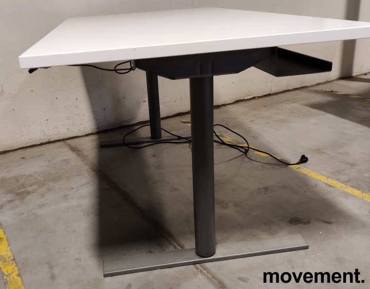 Solgt!Skrivebord med elektrisk hevsenk i - 3 / 3
