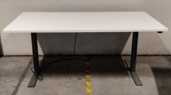 Skrivebord med elektrisk hevsenk i hvitt / grått fra Linak, 160x80cm, pent brukt