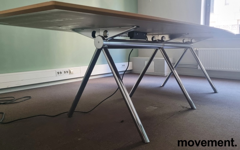 Solgt!Møtebord i bjerk / krom, Avia fra - 2 / 2