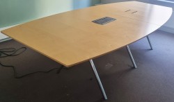 Møtebord i bjerk / krom, Avia fra EFG, 280x120cm, 8-10 personer, noe kosmetisk slitasje