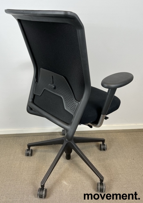 Solgt!Vitra ID Mesh kontorstol i sort - 2 / 3