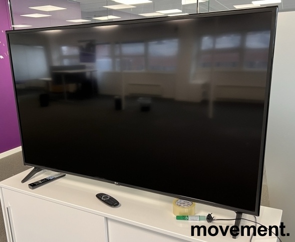 Solgt!LG 60toms 4K 3840x2160 flatskjerm, - 1 / 2