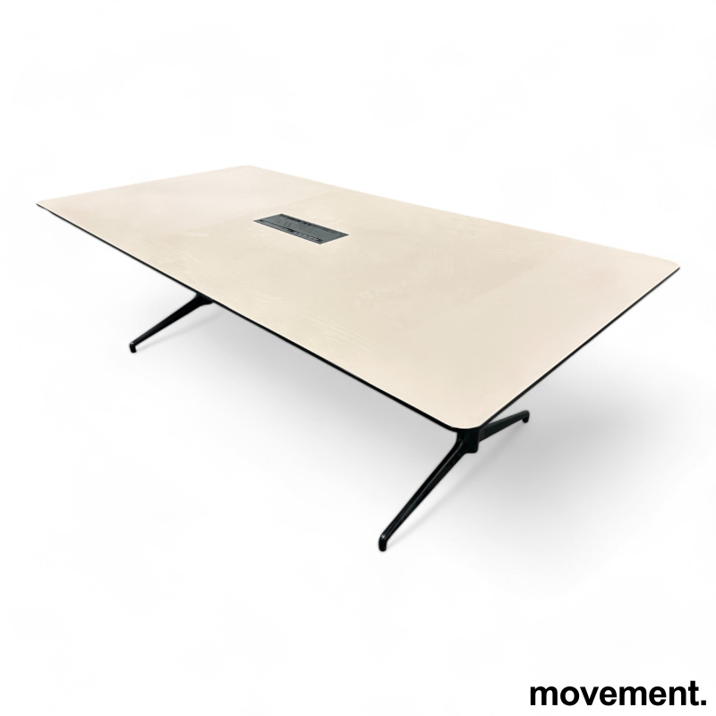 Solgt!Møtebord i pudderrosa linoleum fra - 1 / 3