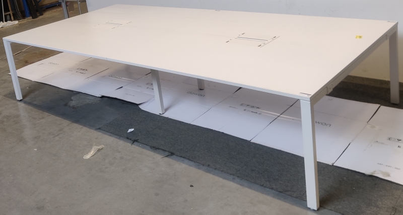 Møtebord / konferansebord i hvitt