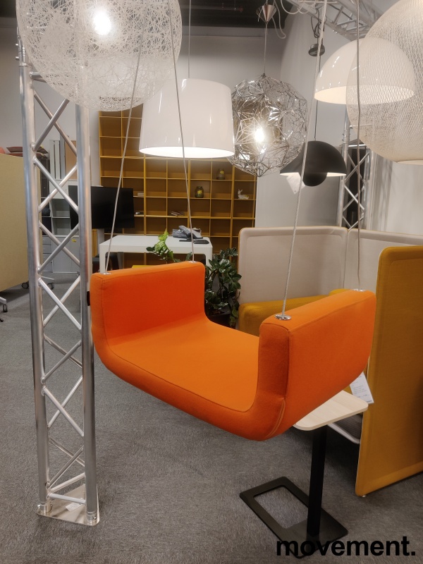 Solgt!ME&U innendørs huske fra Softline i - 1 / 4