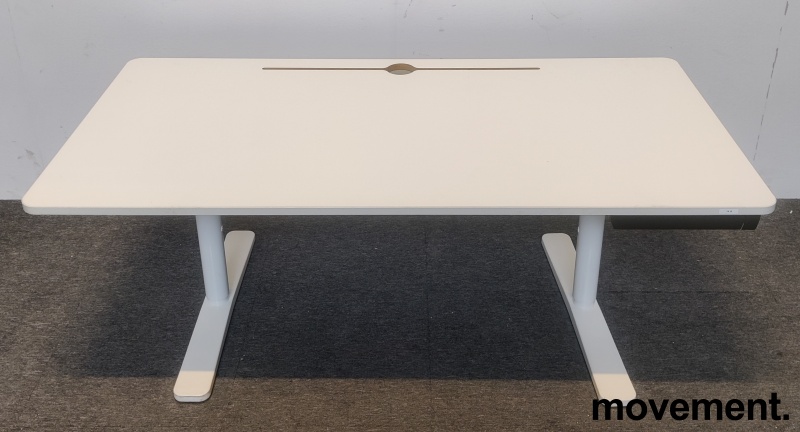 Solgt!Skrivebord med justerbar høyde - 2 / 3