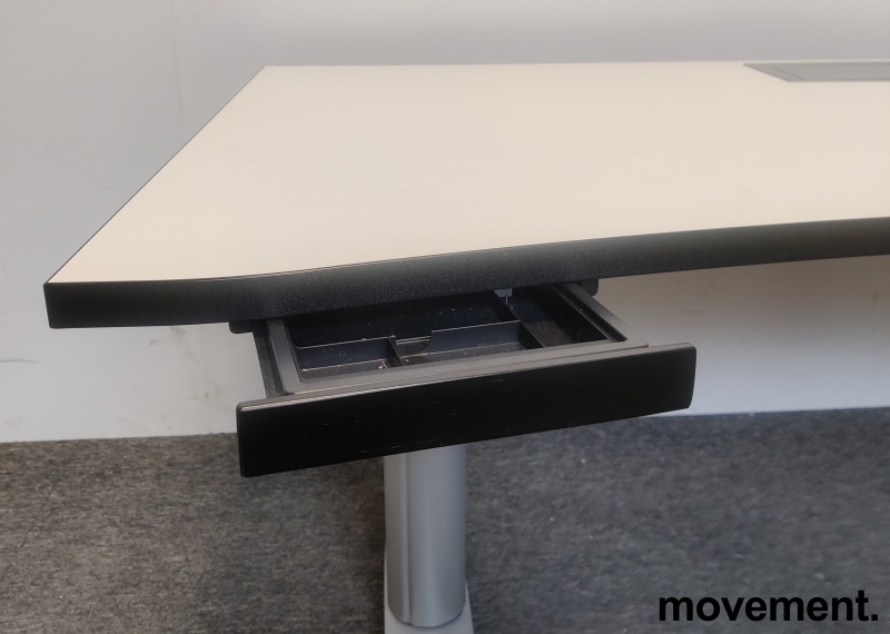 Solgt!Skrivebord med elektrisk hevsenk - 3 / 3