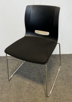 Konferansestol / stablestol i sort / krom fra Allermuir, modell Casper CS3, pent brukt
