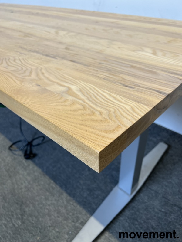 Solgt!Skrivebord med elektrisk hevsenk, - 2 / 3