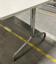 Kompakt møtebord i hvitt / polert aluminium fra Randers, 180x80cm, passer 6 personer, pent brukt