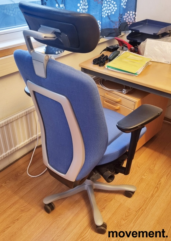 Solgt!Kontorstol: Kinnarps 9000-serie i - 2 / 2