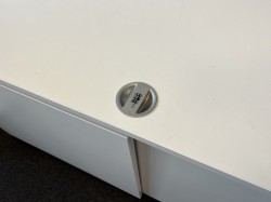 Skjenk i hvit laminat, Ikea Galant serie, 160cm bredde, 80cm høyde, skyvedører, pent brukt