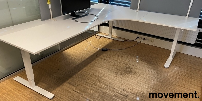 Solgt!Hjørneløsing / skrivebord i hvitt, - 1 / 2