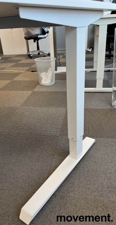 Solgt!Skrivebord med elektrisk hevsenk i - 3 / 3