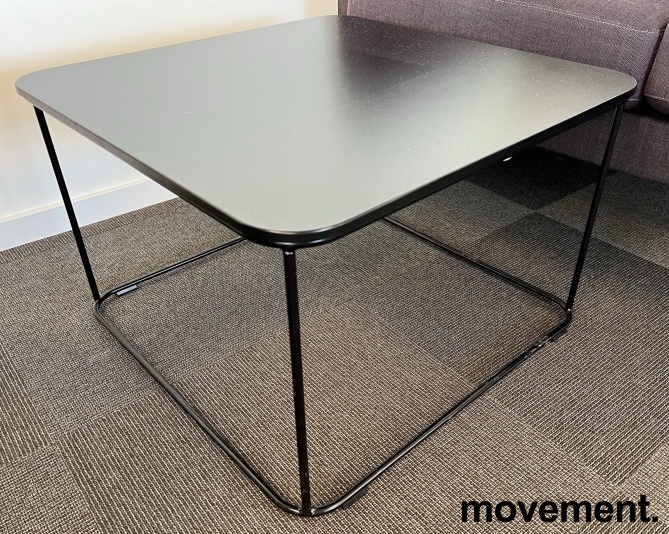 Solgt!Loungebord i sort laminat /