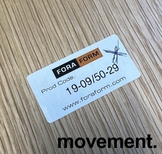 Solgt!Konferansestol fra ForaForm, modell - 3 / 3