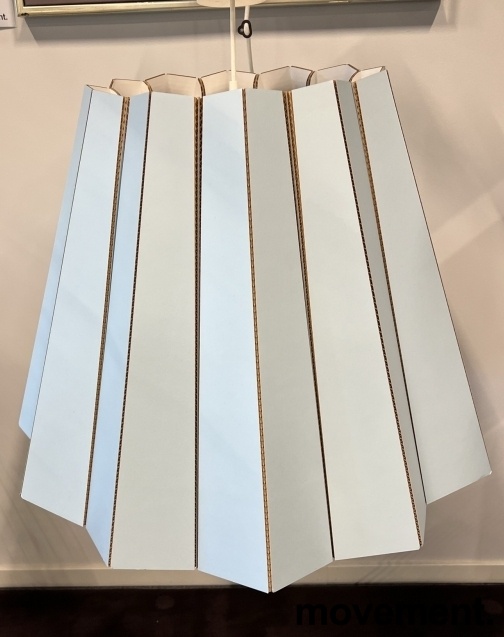 Solgt!Taklampe laget i bølgepapp / lys
