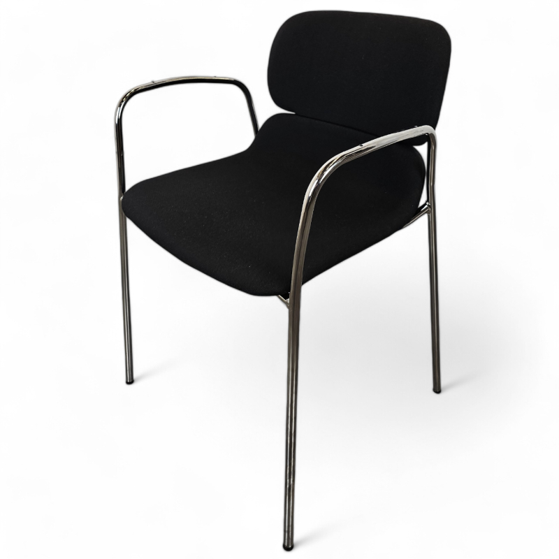 Konferansestol i sort stoff / krom,