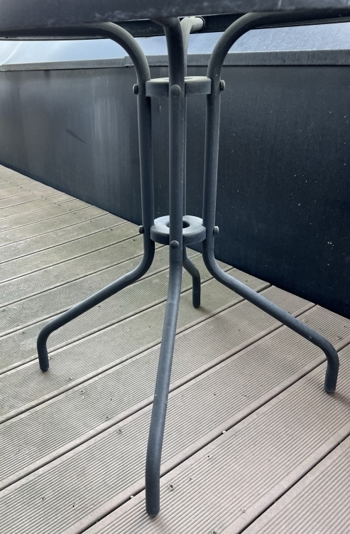 Kafebord / utebord i glass /