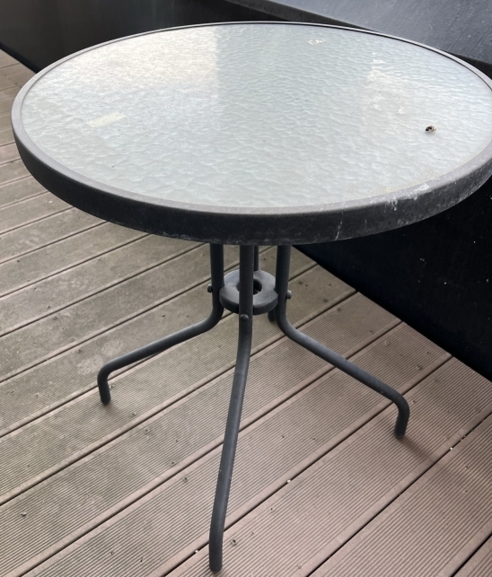 Kafebord / utebord i glass /