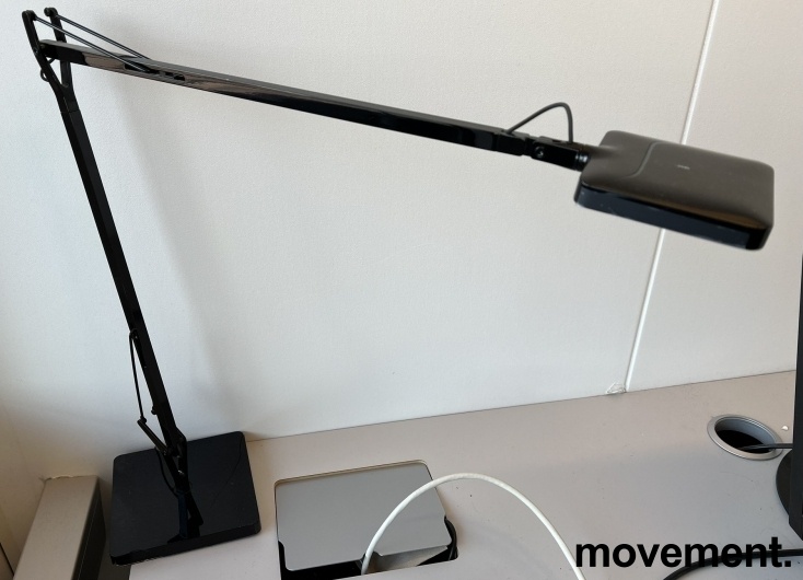 Solgt!Skrivebordslampe fra Flos, Kelvin - 3 / 4