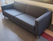 Solgt!EFG Pure 3-seter sofa i mørkt - 1 / 4
