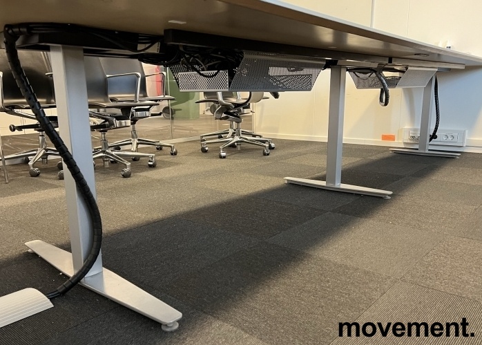 Solgt!Møtebord / konferansebord i lys grå - 3 / 3