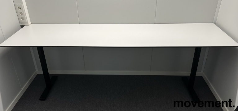 Solgt!Edsbyn sidebord / lite arbeidsbord - 1 / 2
