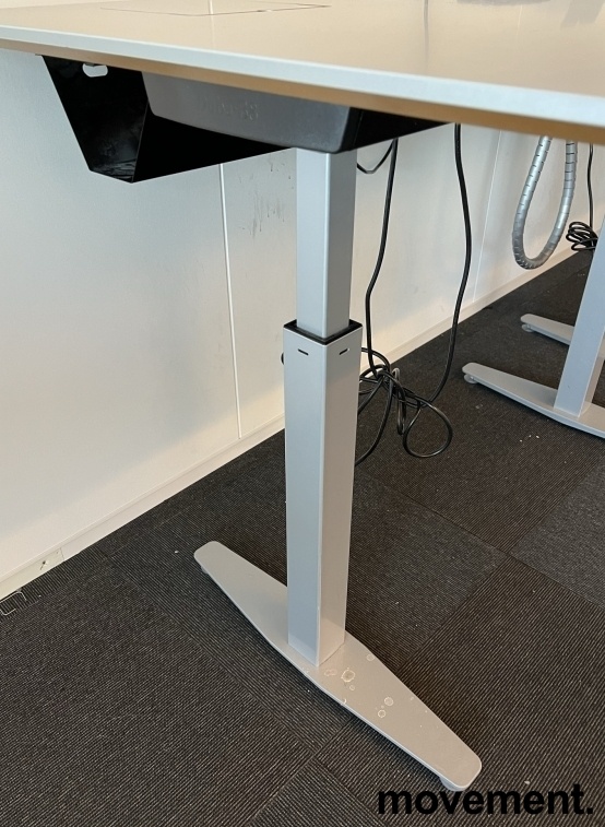 Solgt!Duba B8 skrivebord med elektrisk - 2 / 4