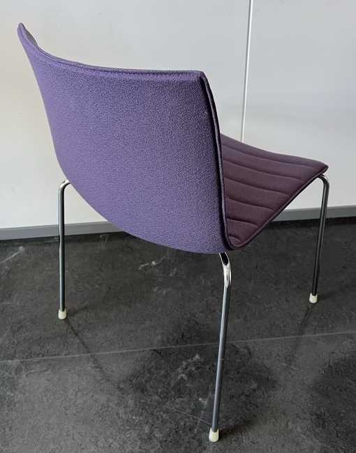 Arper Catifa 46 konferansestol i