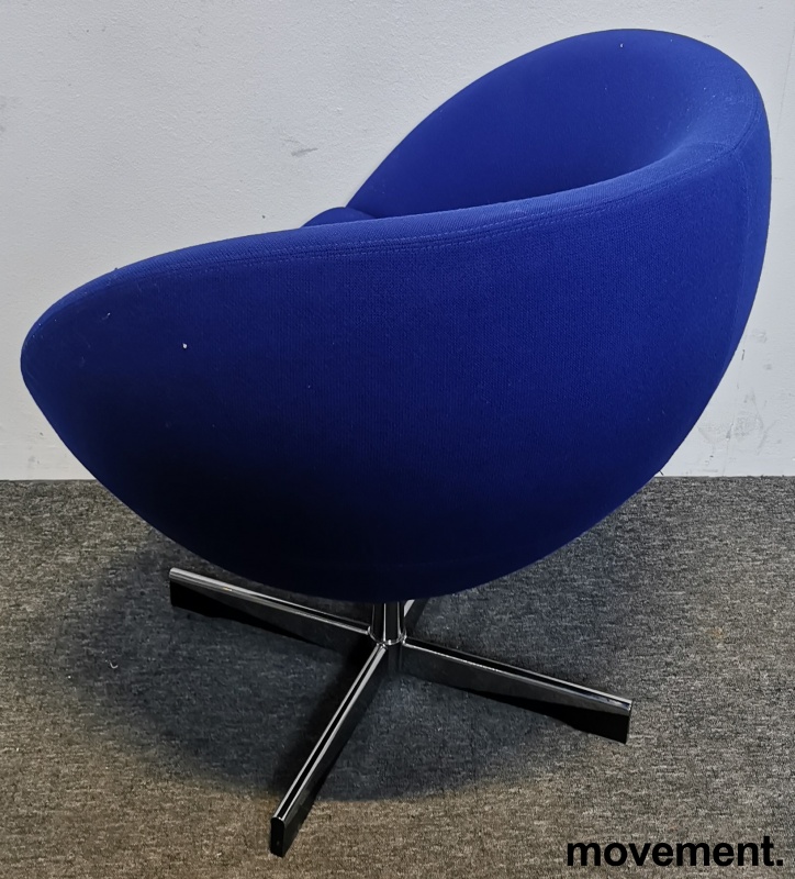 Solgt!Loungestol i blått ullstoff fra - 2 / 3