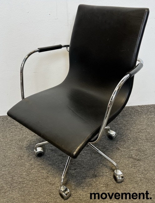 Solgt!Konferansestol på hjul fra - 3 / 3