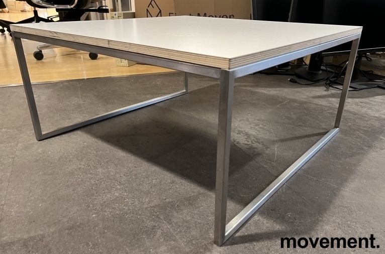 Solgt!Loungebord / sofabord i hvit - 2 / 2