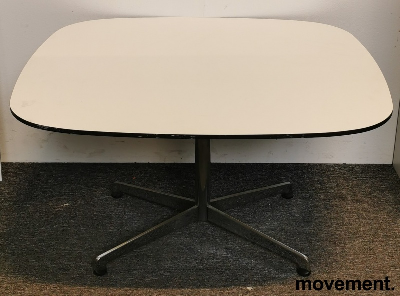 Loungebord / kaffebord i hvitt fra