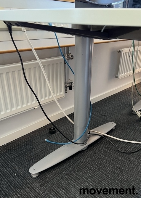 Skrivebord med elektrisk hevsenk - 3 / 3