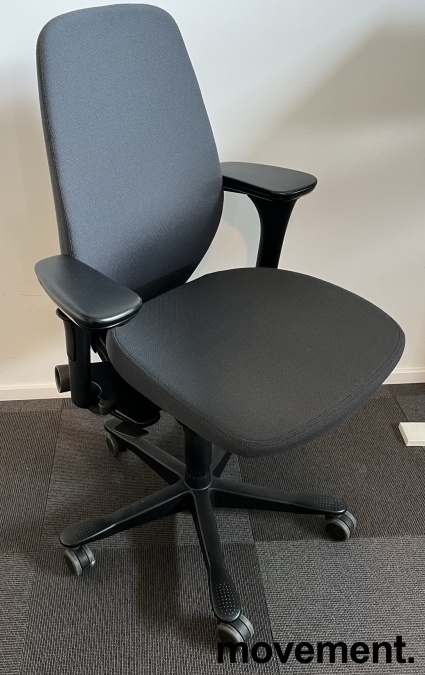 Solgt!Kontorstol: Kinnarps 9000-serie i - 1 / 2