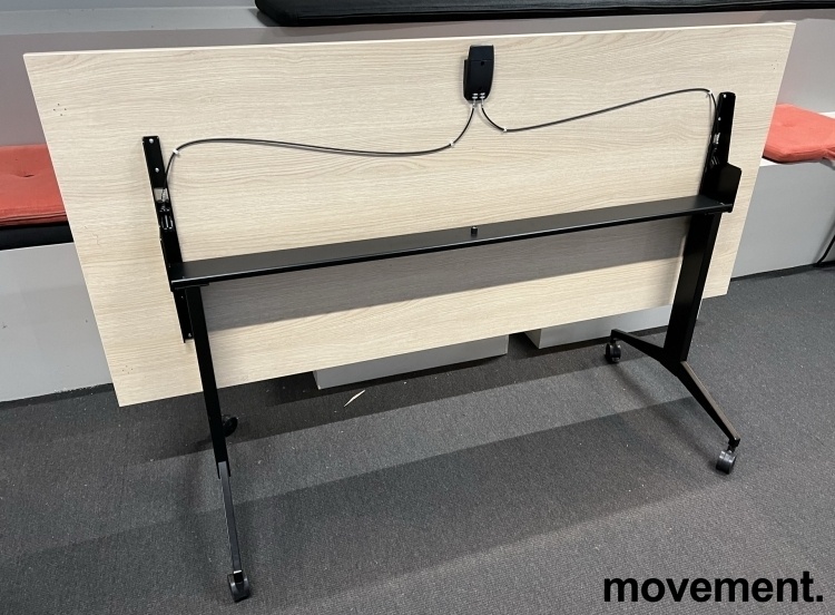 Solgt!Møtebord / kantinebord / klappbord - 2 / 2