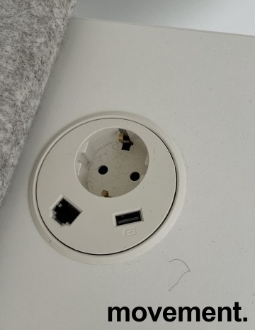 Solgt!Skrivebord med elektrisk hevsenk i - 2 / 3
