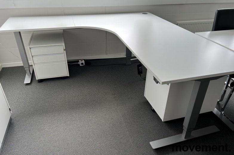 Solgt!Skrivebord / hjørneløsning med - 1 / 3