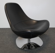 Loungestol i sort skinn / krom fra IKEA, mod Tirup, pent brukt