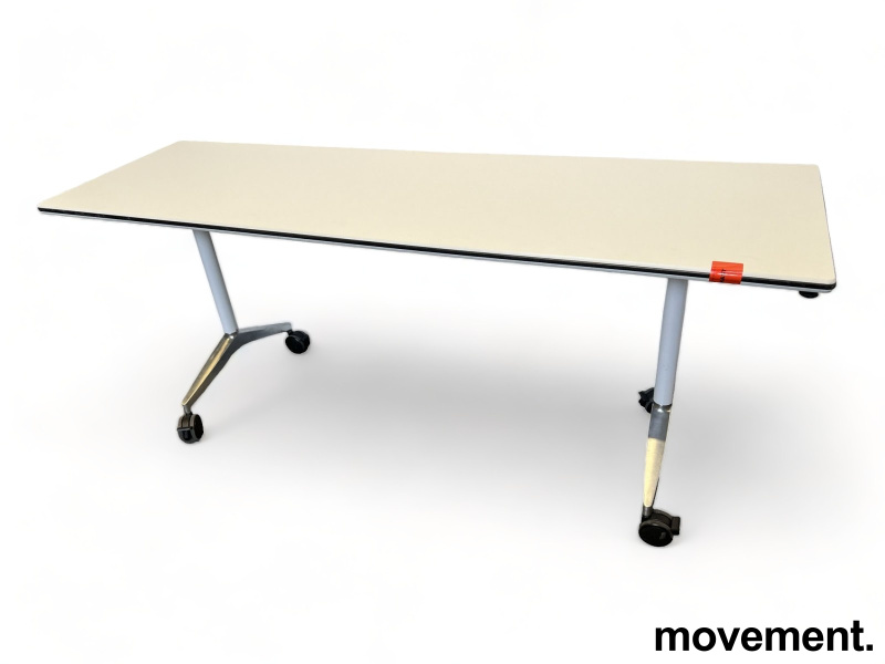 Solgt!Møtebord / kantinebord / klappbord - 1 / 2