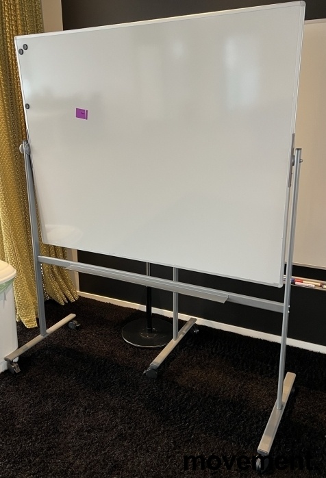 Solgt!Whiteboard på hjul / stativ,